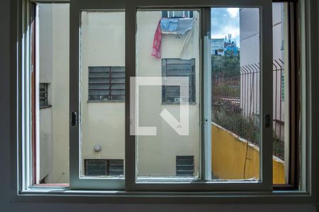 Quarto  de apartamento para alugar com 1 quarto, 42m² em Azenha, Porto Alegre