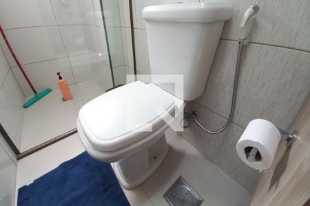 Apartamento à venda com 70m², 3 quartos e 1 vaga Apartamento à venda com 70m², 3 quartos e 1 vagaDetalhe do banheiro