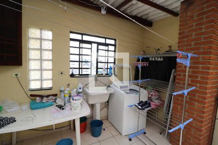 Casa à venda com 100m², 3 quartos e 1 vagaÁrea de Serviço