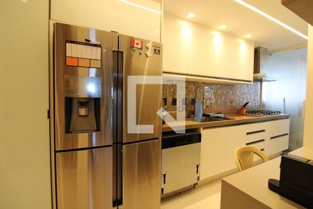 Apartamento à venda com 161m², 3 quartos e 3 vagasCozinha