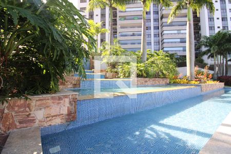 Apartamento à venda com 161m², 3 quartos e 3 vagasEntrada