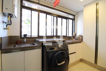 Apartamento à venda com 161m², 3 quartos e 3 vagasÁrea de Serviço