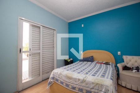 Casa à venda com 240m², 4 quartos e 8 vagasQuarto 2 - Suíte