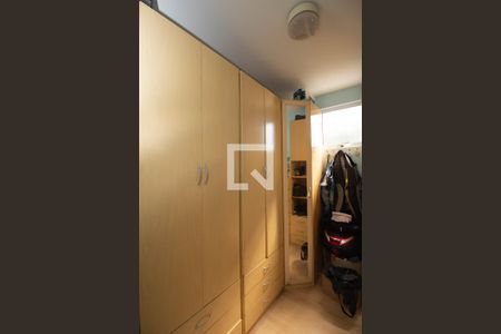 Casa à venda com 240m², 4 quartos e 8 vagasCloset