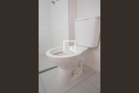 Apartamento para alugar com 44m², 2 quartos e 1 vaga Apartamento para alugar com 44m², 2 quartos e 1 vagaBanheiro
