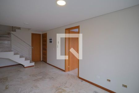 Casa para alugar com 3 quartos, 141m² em Boa Vista, Curitiba