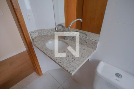 Casa para alugar com 141m², 3 quartos e 1 vaga Casa para alugar com 141m², 3 quartos e 1 vagaBanheiro