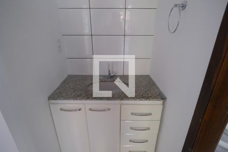 Casa para alugar com 78m², 3 quartos e 2 vagasBanheiro
