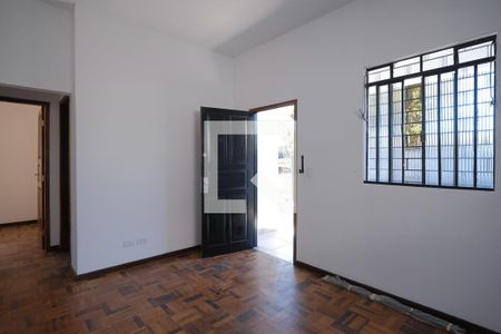 Casa para alugar com 78m², 3 quartos e 2 vagasSala