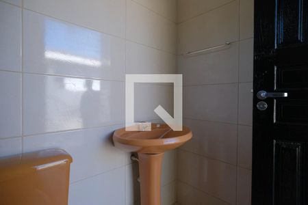 Casa para alugar com 78m², 3 quartos e 2 vagasBanheiro de Serviço