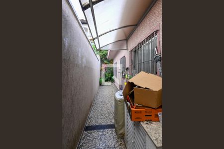 Casa à venda com 270m², 3 quartos e 8 vagasCorredor