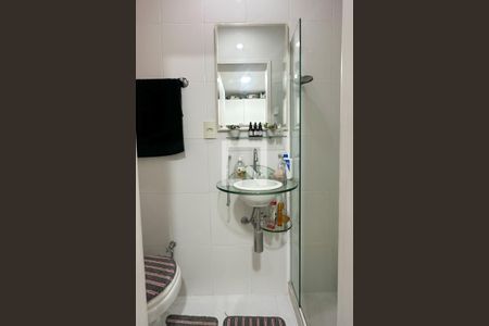 Apartamento à venda com 100m², 3 quartos e sem vagaBanheiro de Serviço