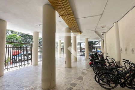 Apartamento à venda com 100m², 3 quartos e sem vagaEntrada