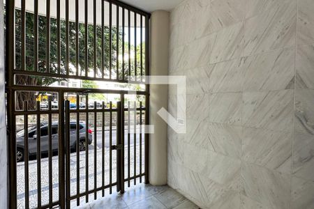 Apartamento à venda com 100m², 3 quartos e sem vagaEntrada