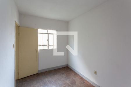 Quarto de casa para alugar com 1 quarto, 70m² em Cachoeirinha, Belo Horizonte