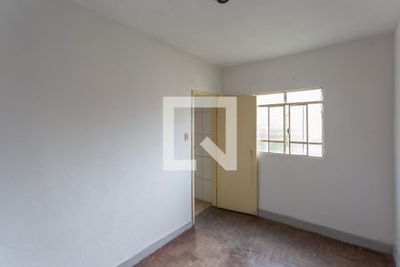 Quarto de casa para alugar com 1 quarto, 70m² em Cachoeirinha, Belo Horizonte