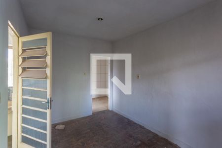 Sala de casa para alugar com 1 quarto, 70m² em Cachoeirinha, Belo Horizonte