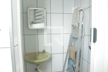 Casa à venda com 124m², 3 quartos e 2 vagasBanheiro de serviço