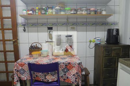 Casa à venda com 124m², 3 quartos e 2 vagasCozinha