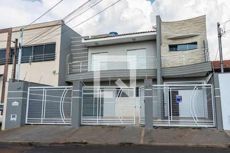 Casa para alugar com 480m², 3 quartos e 5 vagasFachada da Casa