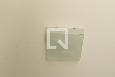 Casa para alugar com 480m², 3 quartos e 5 vagasPiso Superior-Detalhe Suíte 2 - Lustre