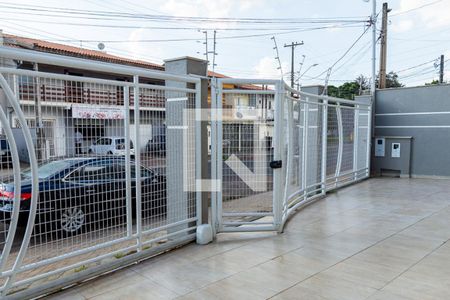 Casa para alugar com 480m², 3 quartos e 5 vagasFrente da Casa-Portão de Entrada