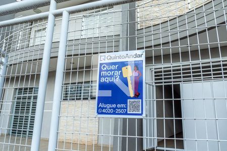 Casa para alugar com 480m², 3 quartos e 5 vagasDetalhe Fachada da Casa-Plaquinha Quinto Andar