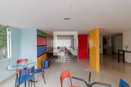 Apartamento à venda com 51m², 2 quartos e 1 vagaSalão de festas