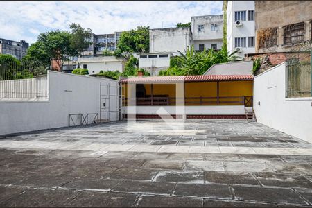 Apartamento à venda com 60m², 2 quartos e 1 vagaÁrea comum
