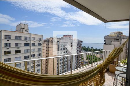 Sacada de apartamento à venda com 2 quartos, 60m² em Ingá, Niterói