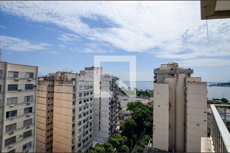 Vista  de apartamento à venda com 2 quartos, 60m² em Ingá, Niterói