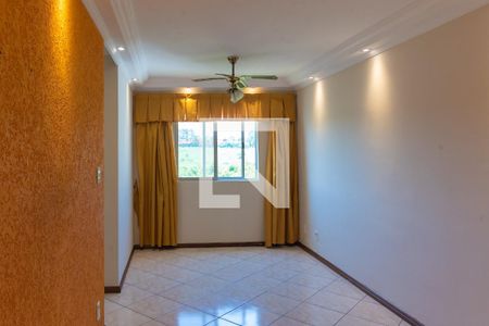 Sala de apartamento para alugar com 3 quartos, 70m² em Conjunto Residencial Souza Queiroz, Campinas