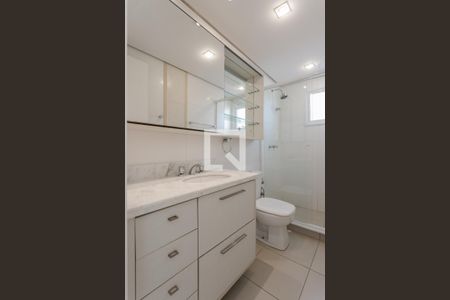 Banheiro da Suíte de apartamento à venda com 2 quartos, 87m² em Passo D&#8217;areia, Porto Alegre