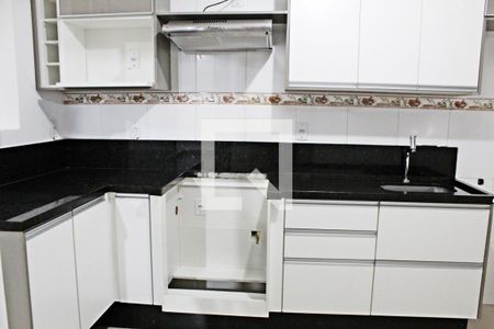 Casa para alugar com 150m², 2 quartos e 6 vagasCozinha
