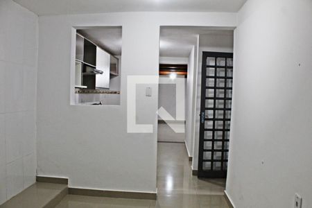 Casa para alugar com 150m², 2 quartos e 6 vagasÁrea de Serviço