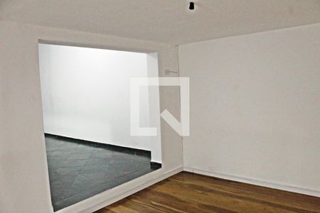 Casa para alugar com 150m², 2 quartos e 6 vagasHall