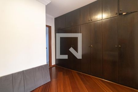 Casa à venda com 120m², 4 quartos e 2 vagasQuarto 2