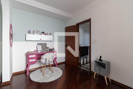 Casa à venda com 120m², 4 quartos e 2 vagasSuíte