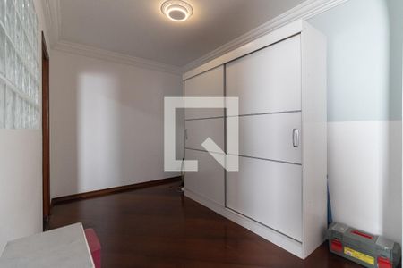 Casa à venda com 120m², 4 quartos e 2 vagasSuíte