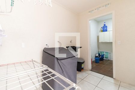 Casa à venda com 120m², 4 quartos e 2 vagasLavanderia