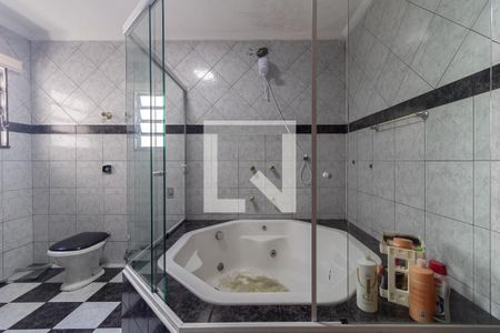 Casa à venda com 120m², 4 quartos e 2 vagasBanheiro da Suíte