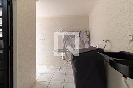 Casa à venda com 120m², 4 quartos e 2 vagasLavanderia