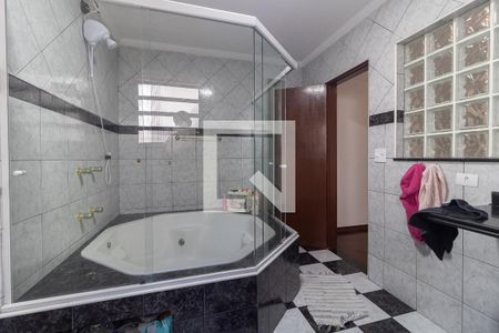 Casa à venda com 120m², 4 quartos e 2 vagasBanheiro da Suíte