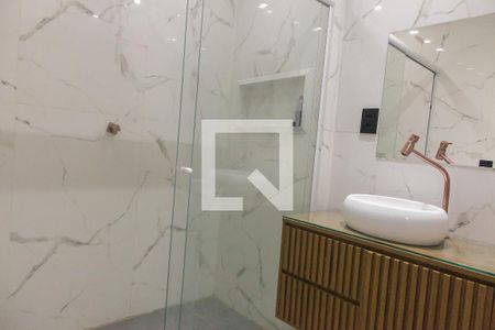 Banheiro de apartamento à venda com 1 quarto, 25m² em Copacabana, Rio de Janeiro