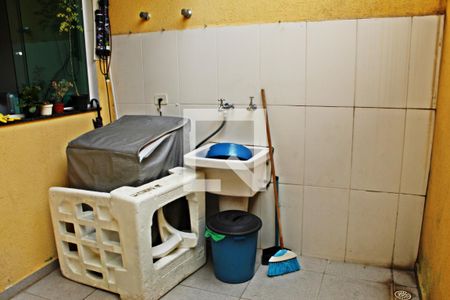 Casa de condomínio à venda com 120m², 3 quartos e 2 vagasÁrea de Serviço