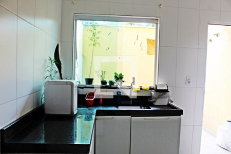 Casa de condomínio à venda com 120m², 3 quartos e 2 vagasCozinha