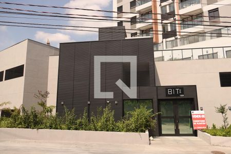 Apartamento para alugar com 57m², 2 quartos e 1 vaga Apartamento para alugar com 57m², 2 quartos e 1 vagaFachada