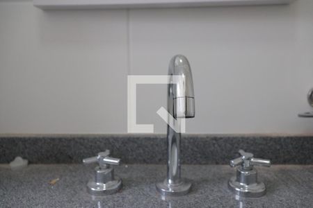 Apartamento para alugar com 57m², 2 quartos e 1 vaga Apartamento para alugar com 57m², 2 quartos e 1 vagaBanheiro da Suíte