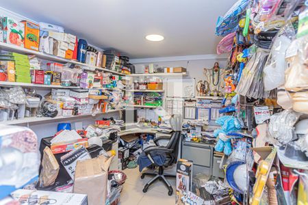 Casa para alugar com 170m², 4 quartos e 2 vagasHome office