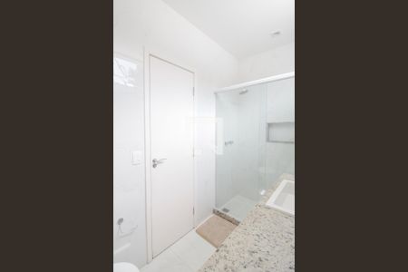 Casa para alugar com 274m², 4 quartos e 2 vagas Casa para alugar com 274m², 4 quartos e 2 vagasBanheiro Suite 3